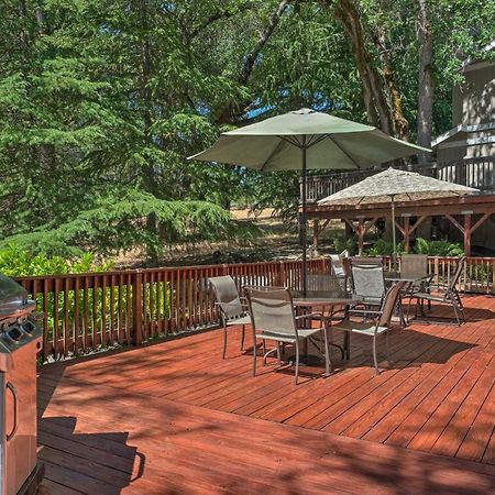 Pine Mountain Lake Haven With Spacious Deck! Groveland Exterior foto